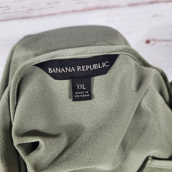 BANANA REPUBLIC Sage Green V-Neck Tunic - Picture 7 of 8